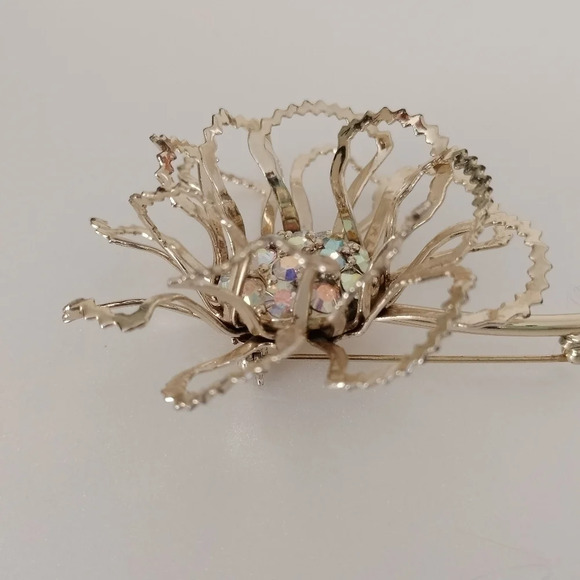 Sarah Coventry Flower Brooch Rhinestones Center Gold tone - Picture 4 of 8